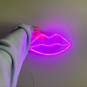 LIP glow-up sign!